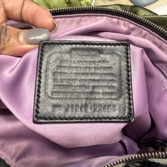 Coach Signature Jacquard Shoulder Bag – Black/Grey Patent Leather Trim - Picture 6 of 16